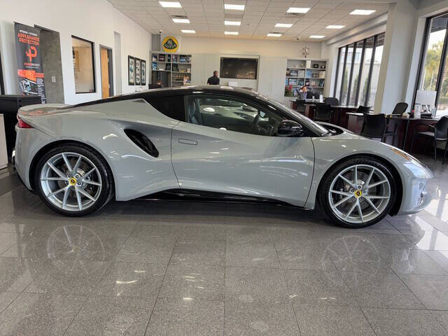 2024 Lotus Emira 9