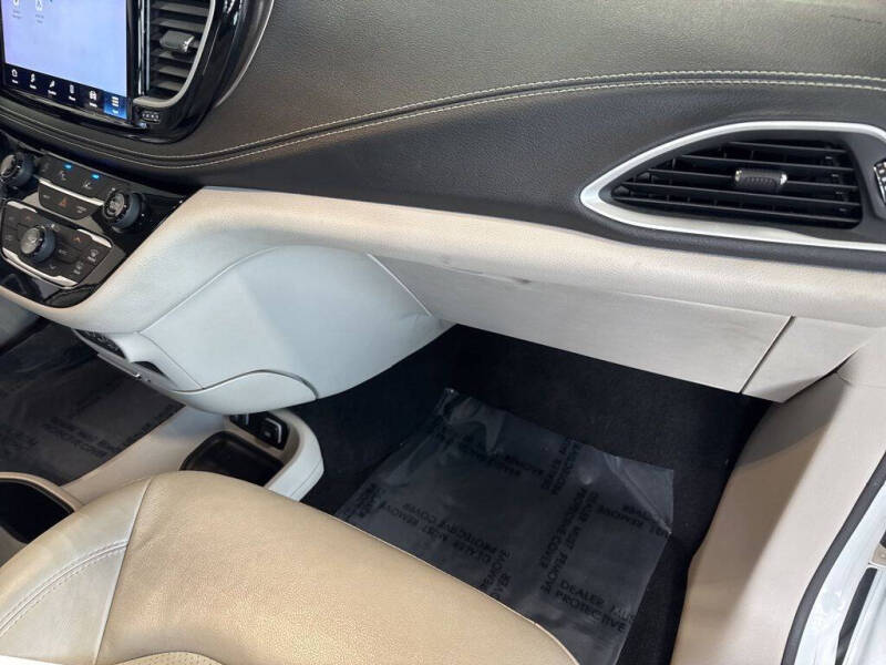 2021 Chrysler Pacifica Touring L