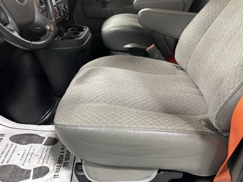 2022 Chevrolet Express 3500