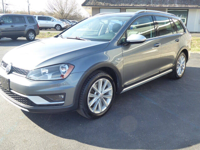 2017 Volkswagen Golf Alltrack for sale at Lakeshore Autos in Holland, MI