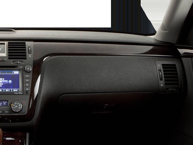 2010 Cadillac DTS Luxury Collection