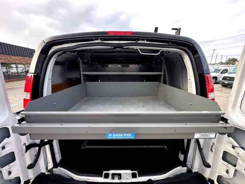 2019 Chevrolet Express 2500