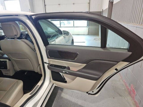 2018 Lincoln Continental Select