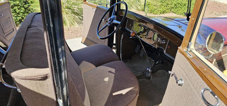 1931 Packard 826 SEDAN