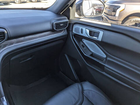 2023 Ford Explorer Platinum