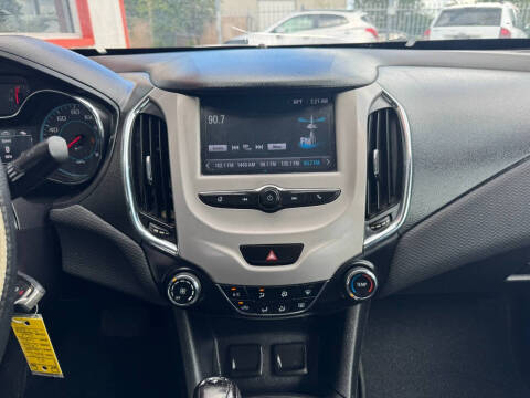 2017 Chevrolet Cruze LS Auto