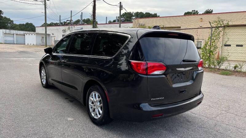 2017 Chrysler Pacifica Touring