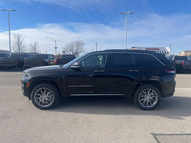 2025 Jeep Grand Cherokee Summit