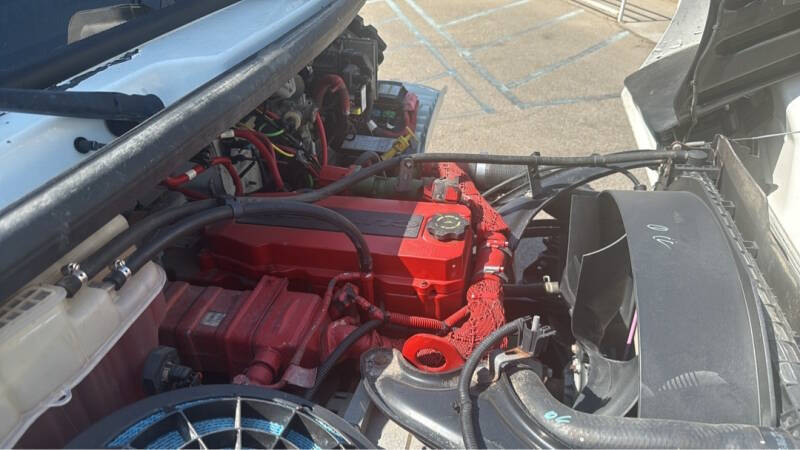 2015 Freightliner M2 106