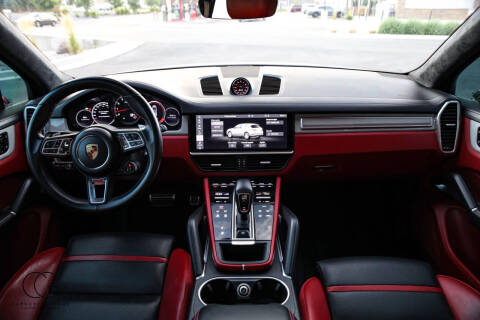 2021 Porsche Cayenne Turbo