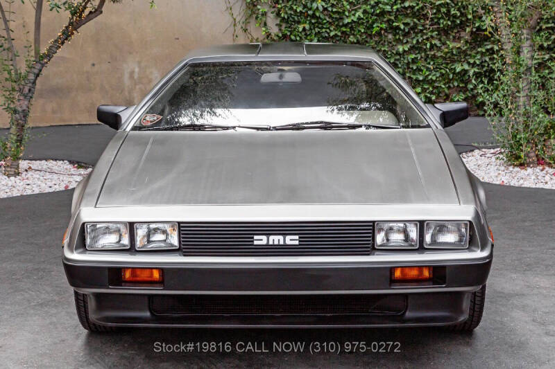 1981 DeLorean DMC-12
