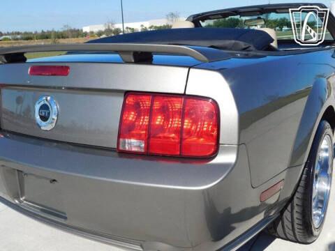 2005 Ford Mustang