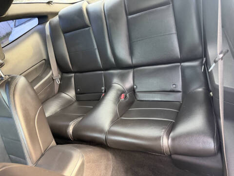 2007 Ford Mustang V6 Deluxe