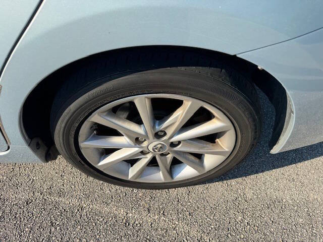 2012 Toyota Prius v Three