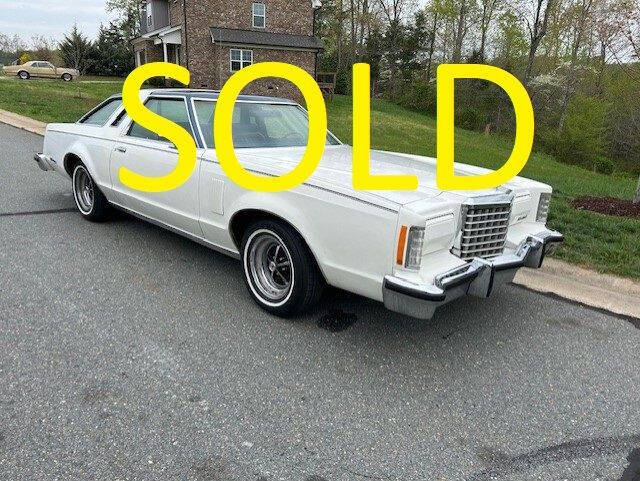 1977 Ford Thunderbird 2