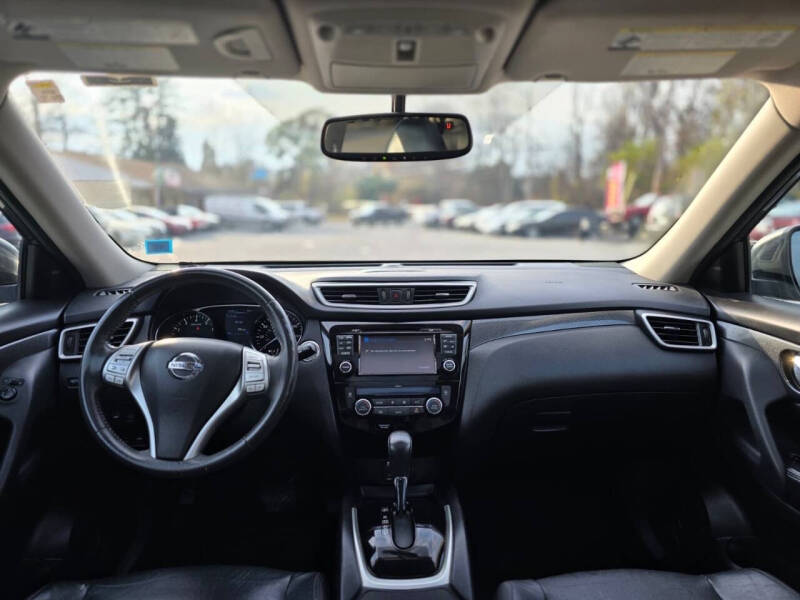 2015 Nissan Rogue SL