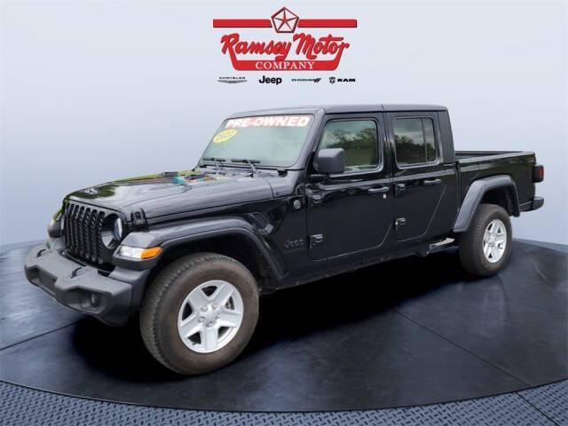 2022 Jeep Gladiator Sport S's photo