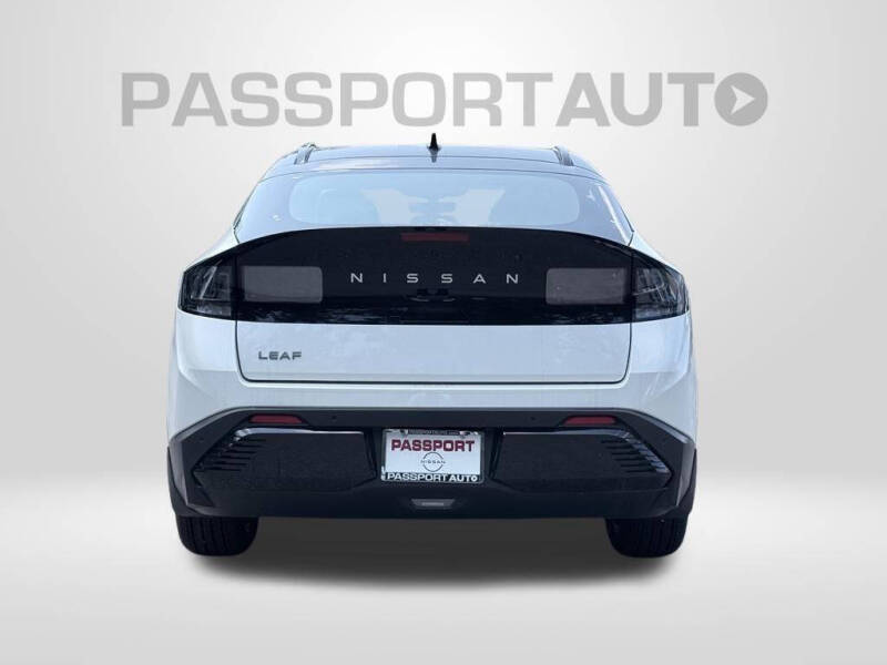 2026 Nissan LEAF Platinum+
