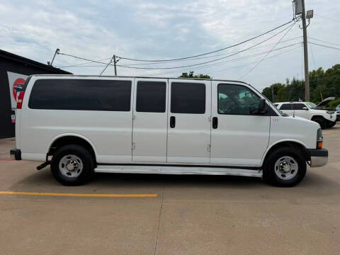 2015 Chevrolet Express LT 3500