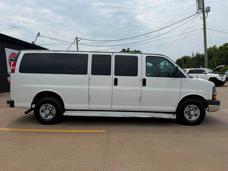 2015 Chevrolet Express LT 3500