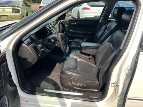 2011 Cadillac DTS Luxury Collection