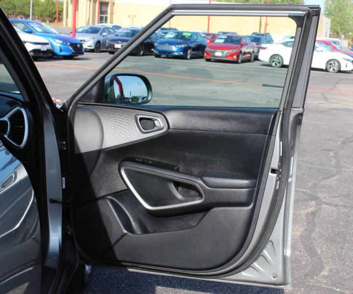 2025 Kia Soul LX