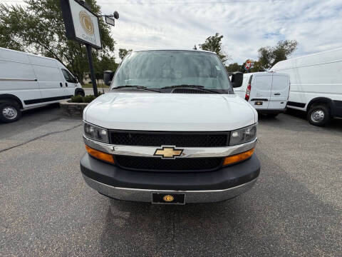 2023 Chevrolet Express 2500