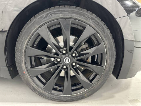 2017 Nissan Maxima 3.5 SR