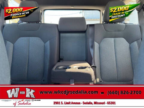 2026 Jeep Cherokee Laredo
