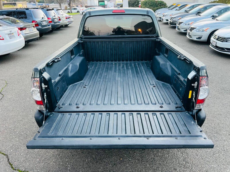 2010 Toyota Tacoma Base photo 9