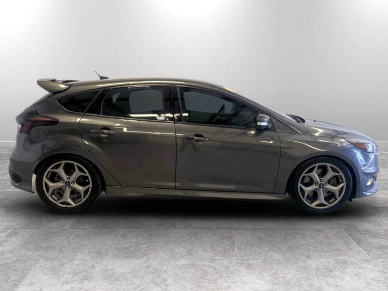 2017 Ford Focus ST