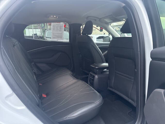 2022 Ford Mustang Mach-E Select