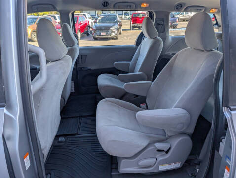 2017 Toyota Sienna L 7-Passenger
