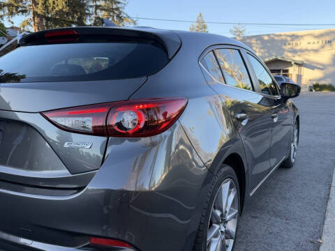 2018 Mazda MAZDA3 Grand Touring