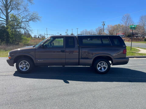 2000 Chevrolet S-10 for sale at G&B Motors in Locust NC