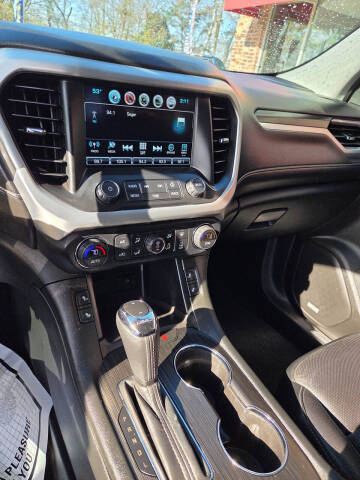 2017 GMC Acadia SLT-1