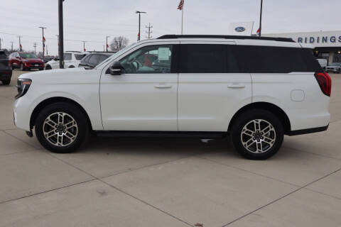 2026 Ford Expedition Active