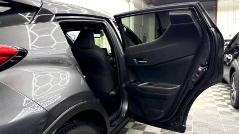 2018 Toyota C-HR XLE Premium