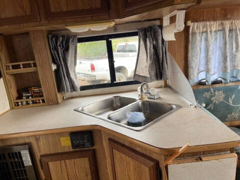 1991 Cascade 10 Ft Truck Camper