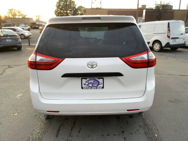 2017 Toyota Sienna L 7-Passenger