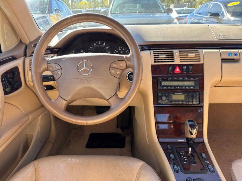 2001 Mercedes-Benz E-Class E 320