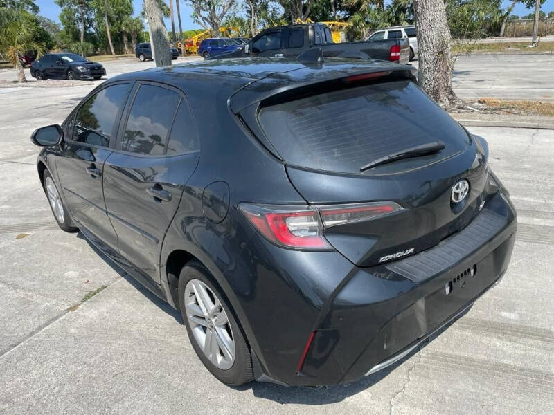 2019 Toyota Corolla Hatchback SE