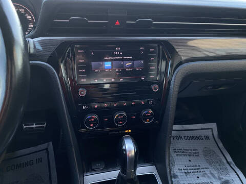 2020 Volkswagen Passat R-Line