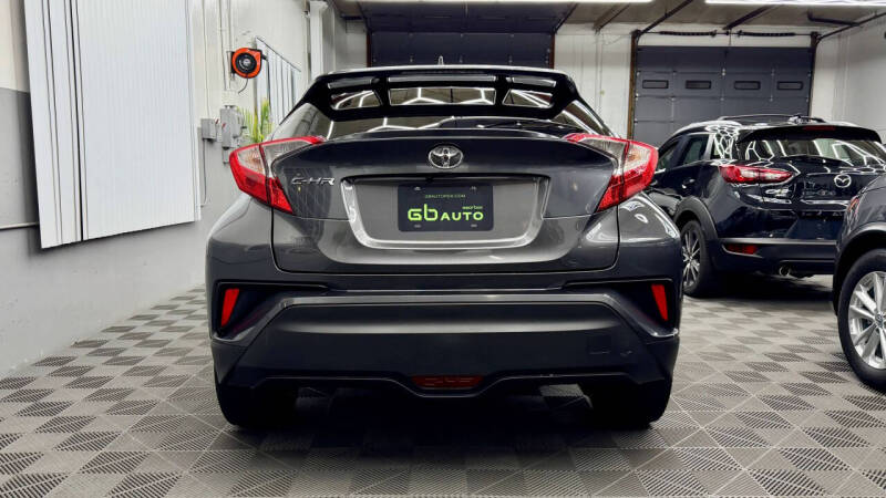 2018 Toyota C-HR XLE Premium