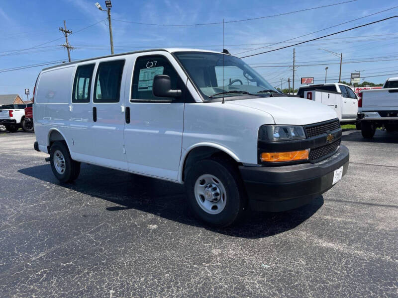 2025 Chevrolet Express 2500