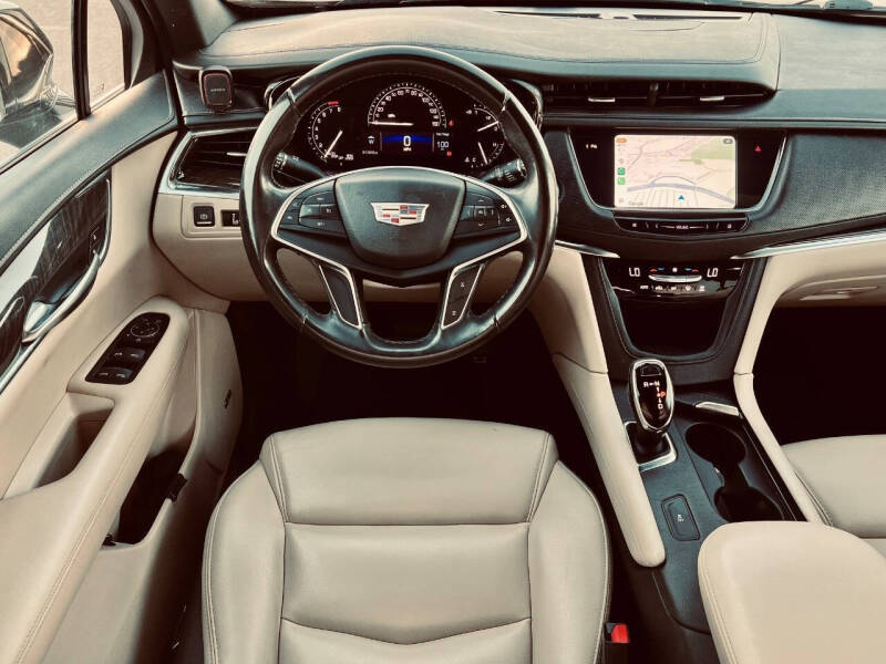 2017 Cadillac XT5