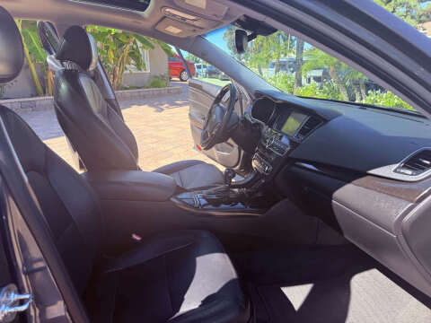 2014 Kia Cadenza Premium