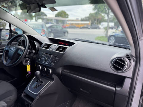 2014 Mazda MAZDA5 Sport