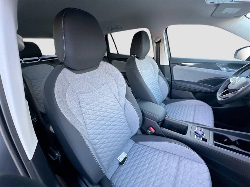 2026 Volkswagen Tiguan S 4Motion