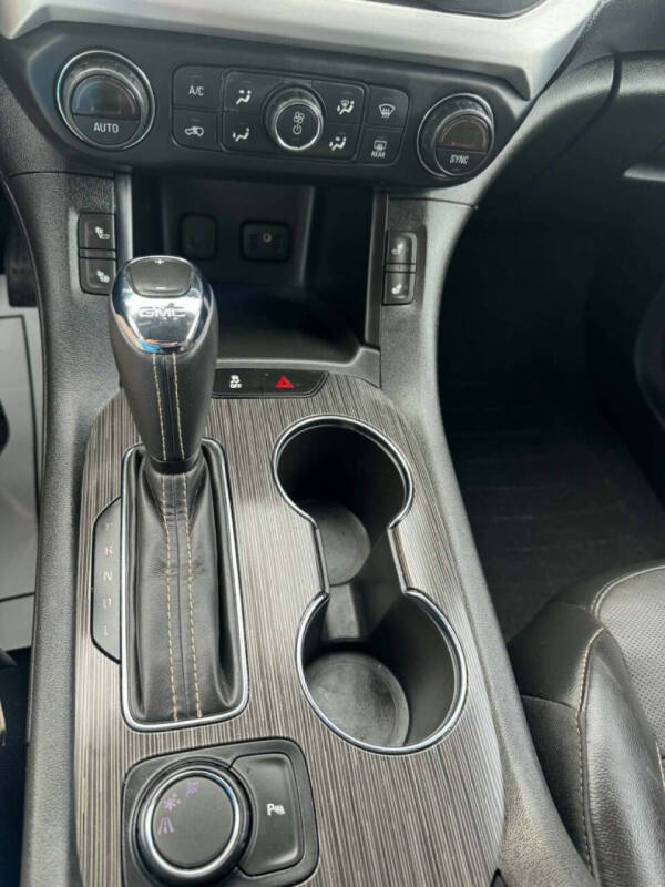 2019 GMC Acadia SLT-1
